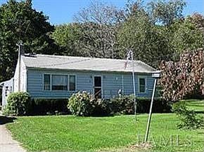 1st image of 5 Fowler Ct