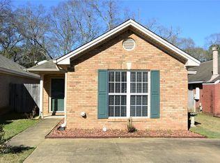 91 Penton Ct, Millbrook, AL 36054
