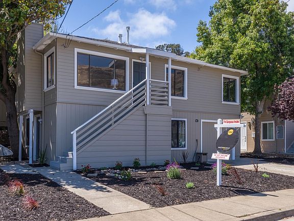 3rd image of 521 Larch Ave