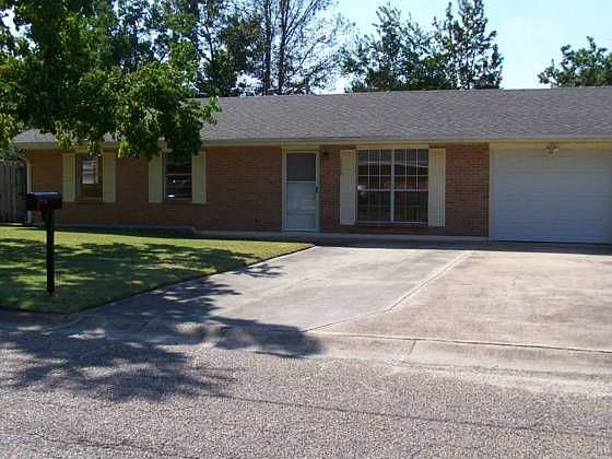 1st image of 7509 Lexington Dr