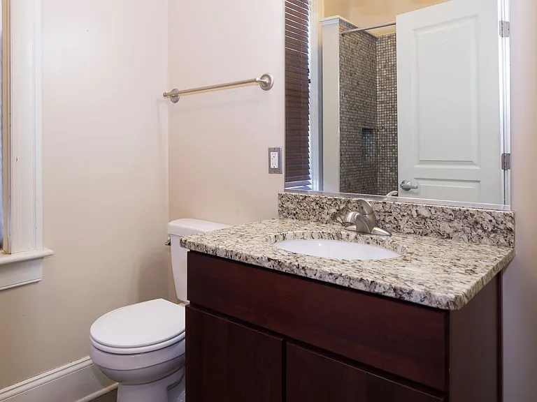 22 W Marshall St #5 — Photo 5