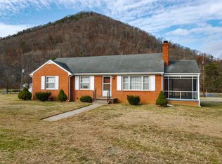 1102 Anderson St, Glasgow, VA 24555