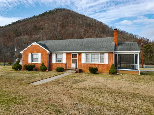 1102 Anderson St, Glasgow, VA 24555