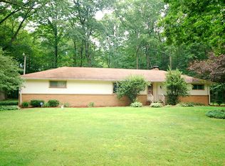 1228 Will O Wood Dr, Hubbard, OH 44425