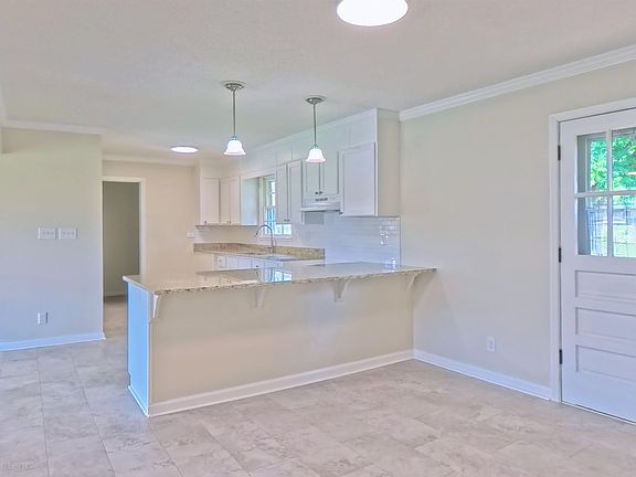 3rd image of 706 Brighton Ave