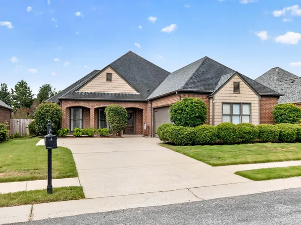 6198 Bent Brook Dr, Bessemer, AL 35022