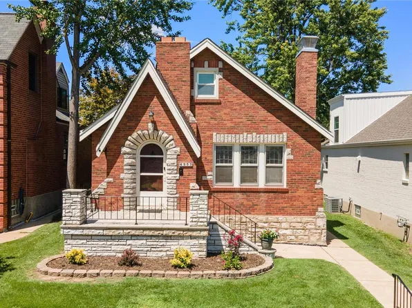 6553 Lindenwood Pl, Saint Louis, MO 63109