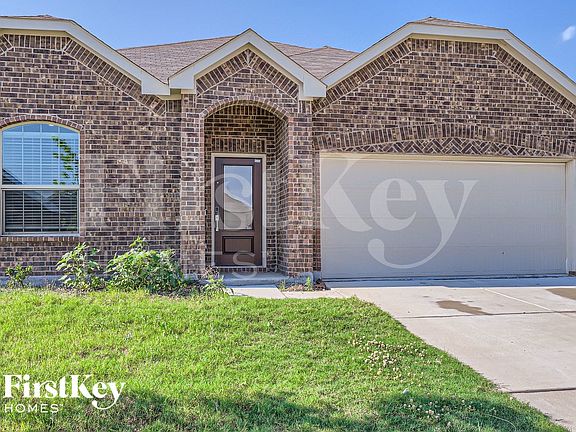 3rd image of 212 Wyndemere Ln