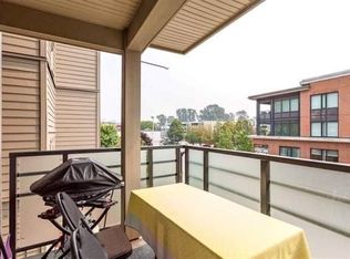 1679 Lloyd Ave, North Vancouver, BC V7P0A9