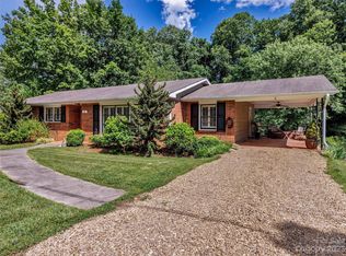 16 Adamswood Rd, Asheville, NC 28803