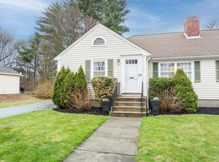 46 Parish Rd UNIT 46, Needham Heights, MA 02494