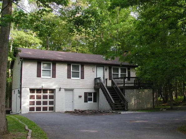 15 Whisper Dr, White Haven, PA 18661