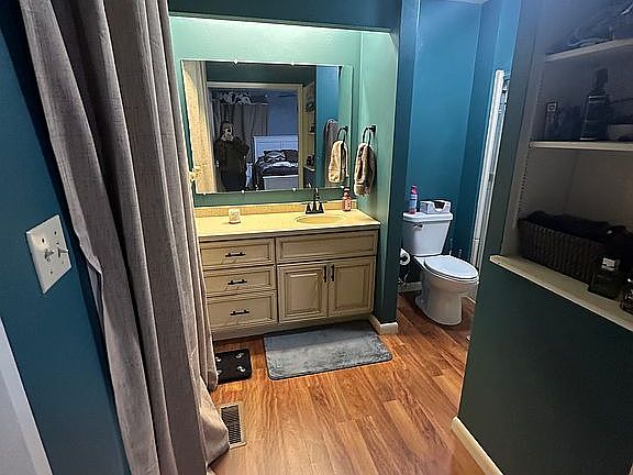 4th image of 628 Cypress Ln