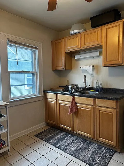 2 bed, $1,600 — Photo 3