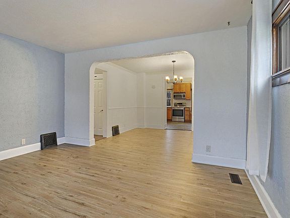 4th image of 1925 Kearney AVENUE