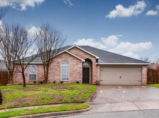 906 Jacobs Crossing Ct, Burleson, TX 76028
