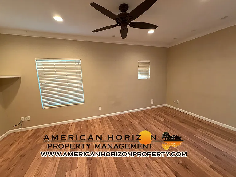 424 Crescent Dr — Photo 27