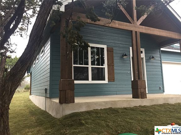 2nd image of 2729 N Woodcrest Dr