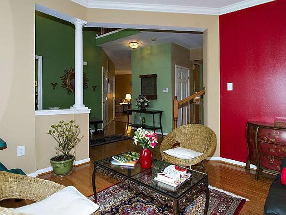 5th image of 12103 Lamottes Ct