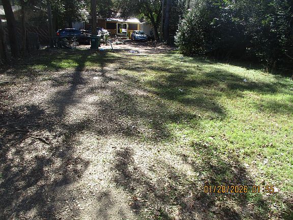 2nd image of 806 W Lincoln Ave