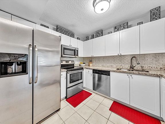 3rd image of 8715 Cleary Boulevard