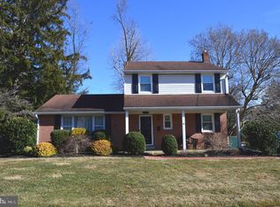 606 Lincoln Dr, Brookhaven, PA 19015