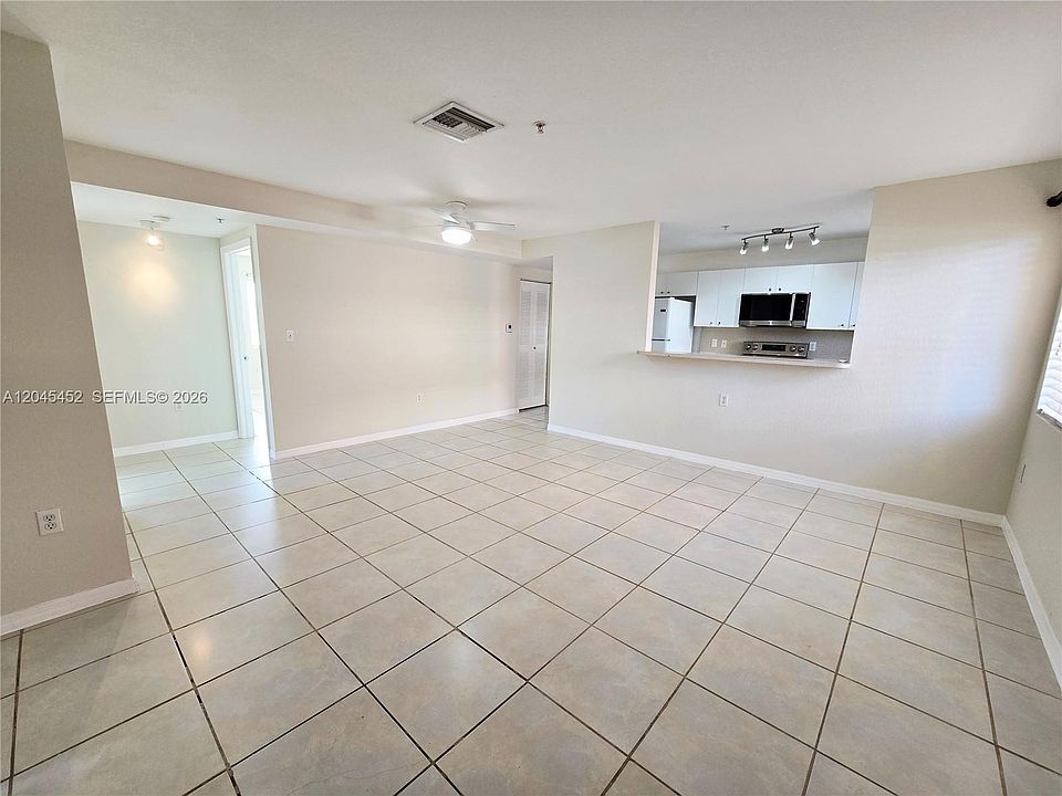 1st image of 1627 NW 18th St APT 201