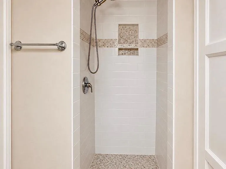 8321 Doris Ave — Photo 11