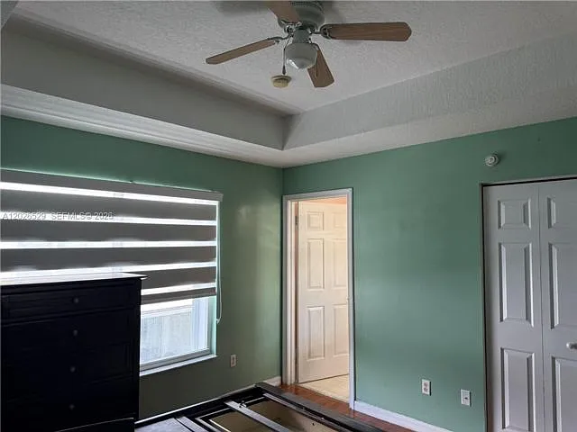 4951 Mallory St — Photo 4