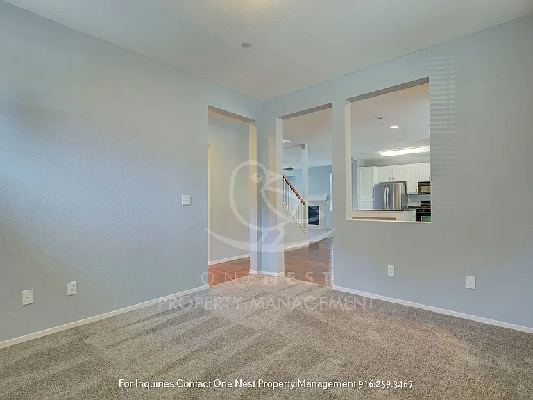 862 Courtyards Loop — Photo 8