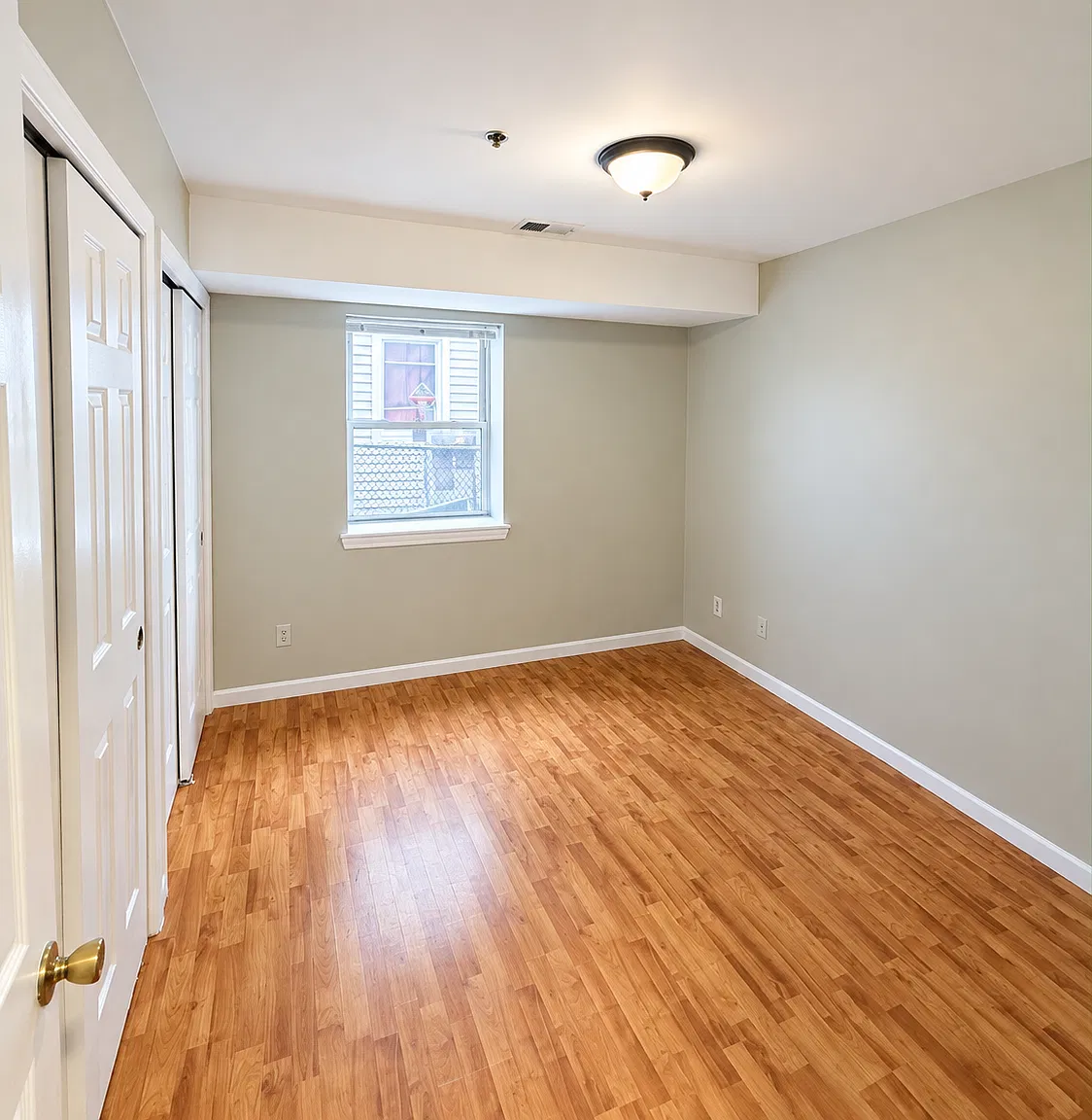 2 bed, 700 sqft, $2,050 — Photo 4