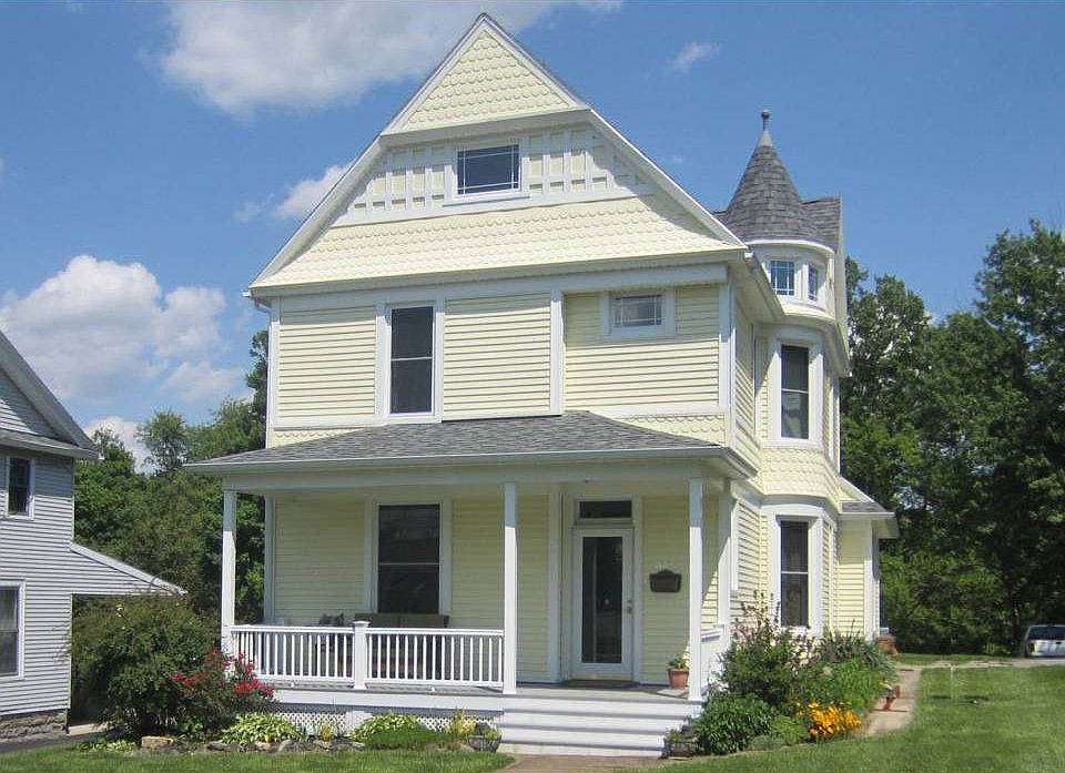 1st image of 642 N High St