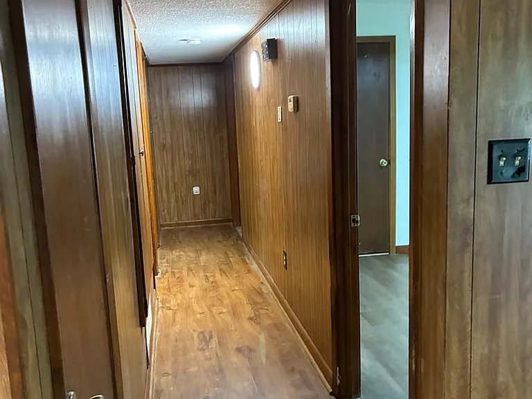 235 Fairview Rd — Photo 5