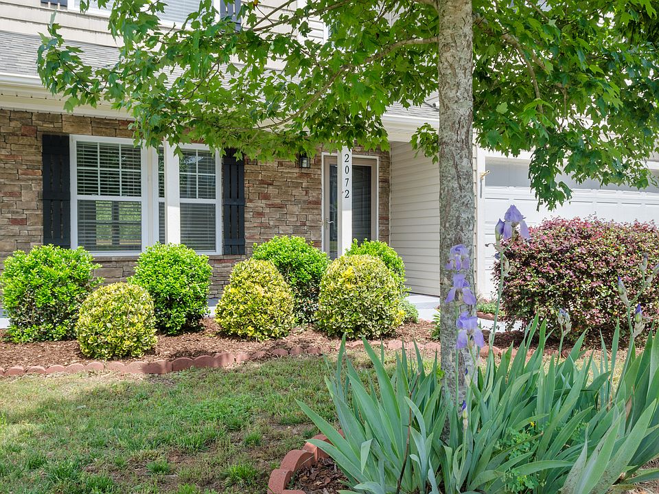1st image of 2072 Lake Vista Dr #19