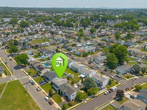 4th image of 789 Mitchell Ave