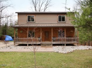 8669 Seventeen Mile Rd NE, Cedar Springs, MI 49319