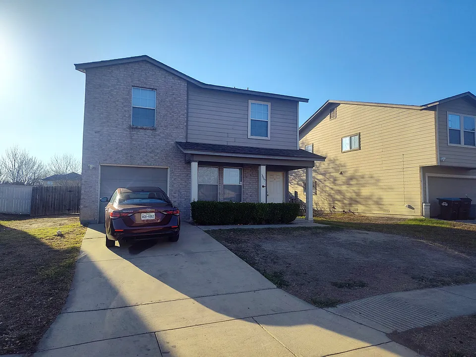 3007 Quiet Plain Dr