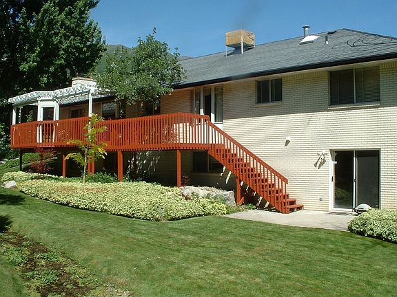 Huge Backyard Deck