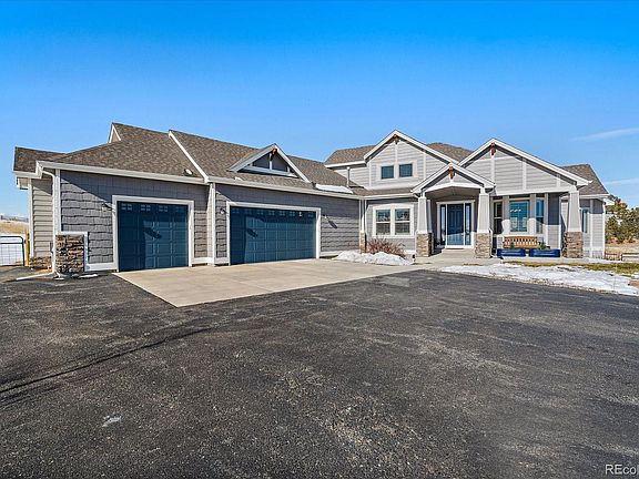 3rd image of 31885 Kensington Circle