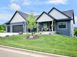 166 Rimrock Rd, Rollingstone, MN 55969