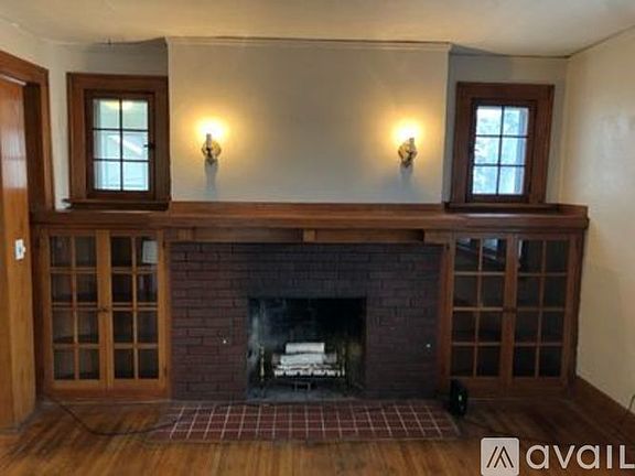 2nd image of 1805 S Patterson St APT 1