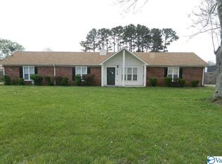 114 Callaway Ln, Meridianville, AL 35759