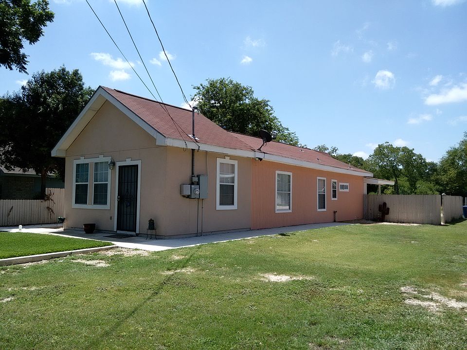 2nd image of 232 Fenfield Ave