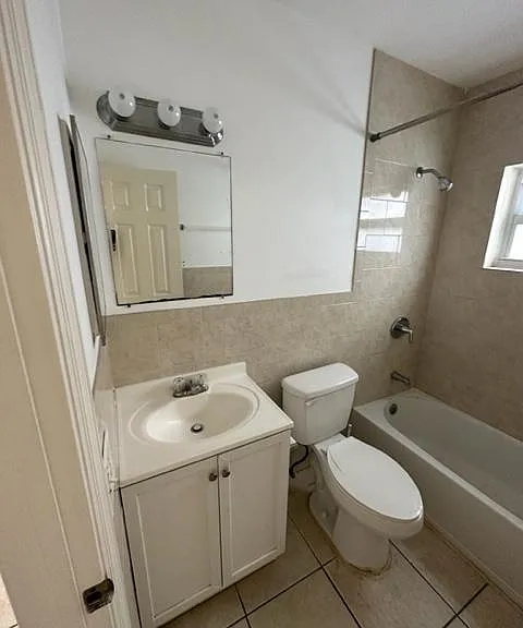 8806 NW 38th Dr #10 — Photo 5