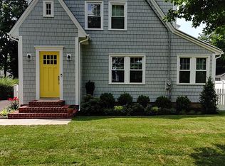 50 Middlesex Rd, Darien, CT 06820