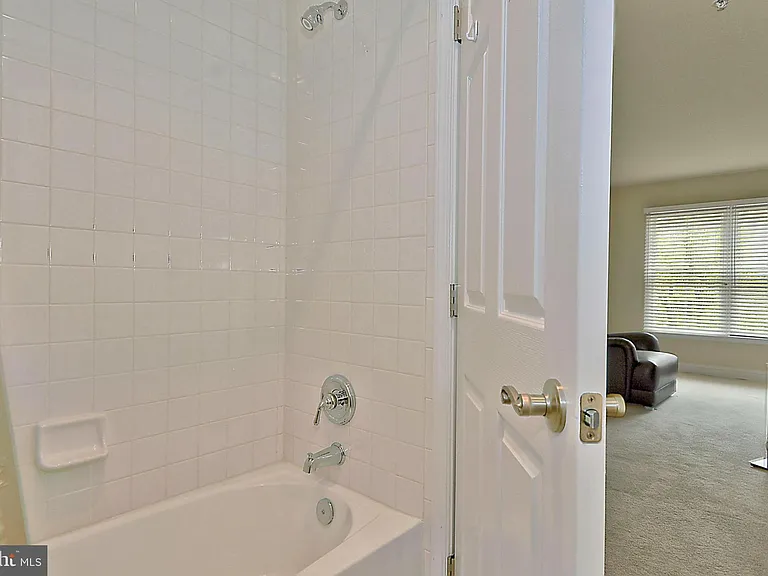720 Battery Pl — Photo 17