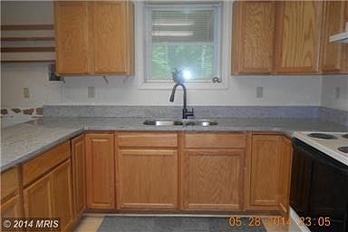 3rd image of 58 Hamlin Dr