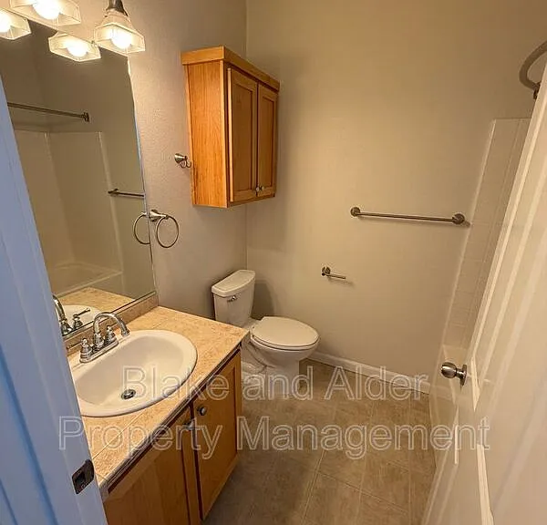 10805 NE Red Wing Way #202 — Photo 14