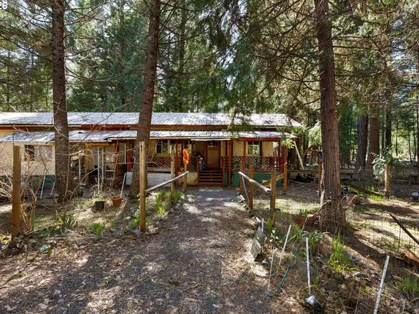 280 Cobalt St #O, O'Brien, OR 97534