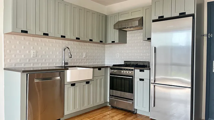 Rented by Corcoran | media 15